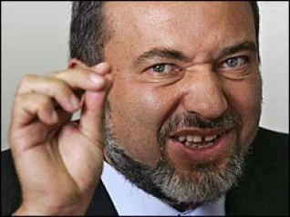 Faşist İsrailli durmak bilmiyor