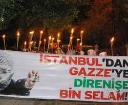 Fatihliler İsrail'i protesto etti