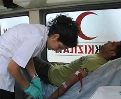 Gazze'ye Kan Bağışı Eziyeti (!)