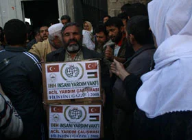 Gazzeye kesintisiz yardım devam ediyor / FOTO