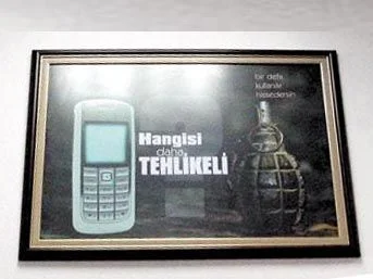 Genelkurmay'dan ilginç telekulak afişi