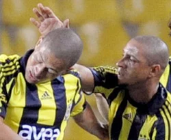 İmza töreni balo salonunda