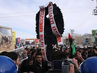 İsrail'i protesto gösterileri sürüyor