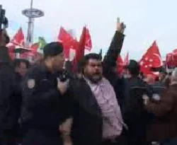 İsrail protestosunda arbede / VİDEO
