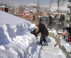 Kar yağışı işsizleri sevindirdi