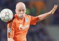 Kartal Alman panzerinin peşinde