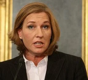 Katil İsrail'in sözcüsüne gazeteciden şok
