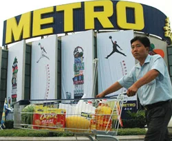 Metro, 15 bin kişiyi işten çıkaracak