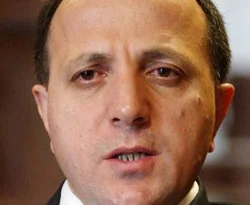 Mezardaki 200 hastaya ilaç yazmışlar!