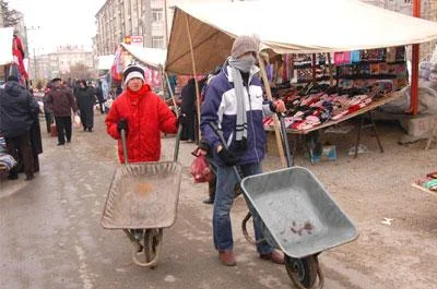 Öğrencilerin tatil adresi 'pazarlar'