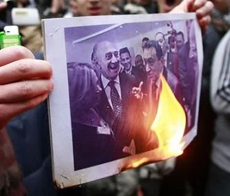 Onbinlerce Mısırlı Gazze'ye yürüyor!