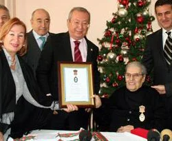Papa'nın Temsilcisi'ne onur madalyası