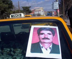 Taksicilerden protesto gösterisi