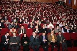 Yahya Kemal şiirleriyle anıldı