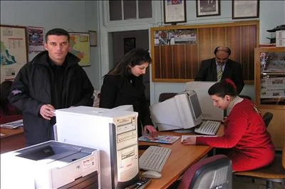 700 öğretmen açığına 46 atama