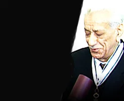 Azeri şair Bahtiyar Vahabzade hayatını kaybetti