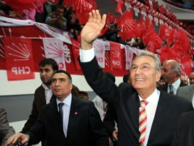 Baykal'dan iktidara yolsuzluk eleştirisi