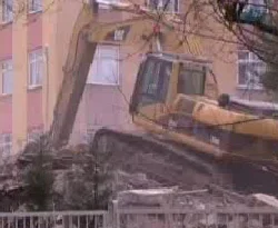 Bayrampaşa'nın yıkımına başlandı / VİDEO
