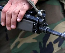 Bunalıma giren asker 2 komutanı öldürdü