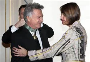 Dustin Hoffman şövalye ilan edildi