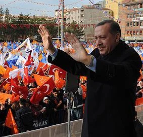 Erdoğan ile Baykal'ın 'Doğan' polemiği