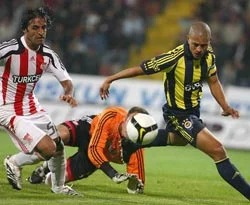 Fenerbahçe evinde yenilmiyor!