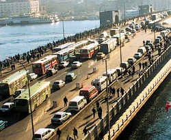 Galata Köprüsü trafiğe kapatılacak