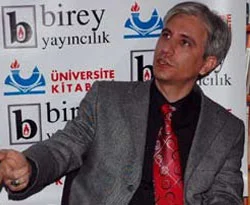 Gültekin Avcı'ya 'Demokrasi Ödülü'