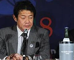 Japon Bakan G7'de sarhoş olduğunu yalanladı