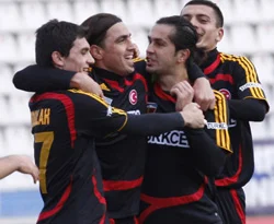 Kaptan gemisini sırtladı: 1-2
