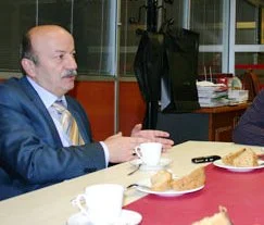 Mehmet Bekaroğlu: Jipe binen bana oy vermesin