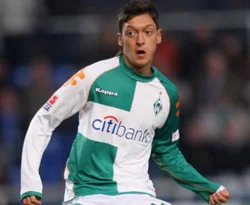 Mesut'un Almanya tercihinin yankıları