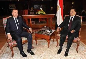 Mübarek suçu Filistinli gruplara attı