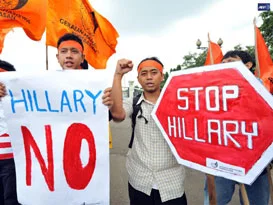 Obama, Clinton'u Asya'ya gönderdi