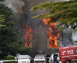 Parti ofisine bombalı saldırı