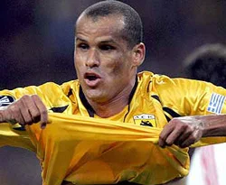 Rivaldo antrenör oluyor!