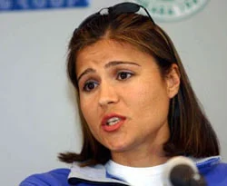 Süreyya Ayhan anne oldu