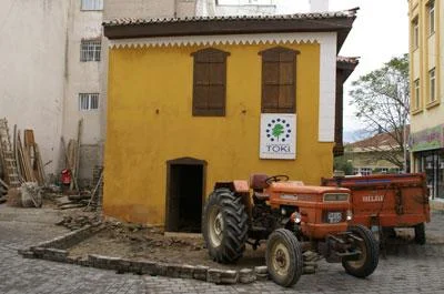 Tarihi milas evi sorun oldu