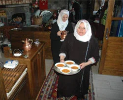 Türkiye'de kadınlar daha uzun yaşıyor