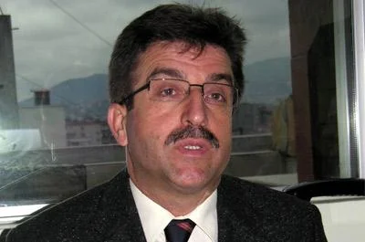6 yıllık vekil müdürün kadro isyanı