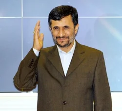 Ahmedinecad'dan Türkiye'ye ödül