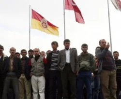 Aslantepe'de çalışan işçiler yol kesti!