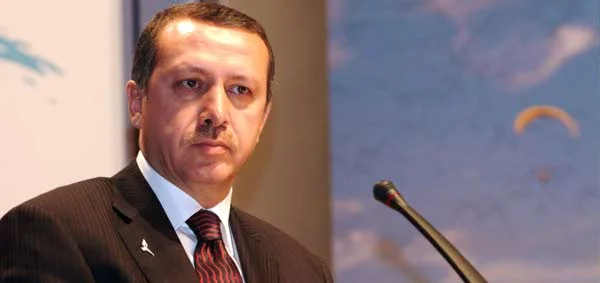 Başbakan Seçimi Genel Merkezde izliyor