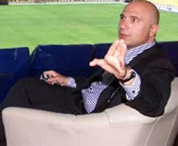'Başkan hocayla kol kola gitmeli'