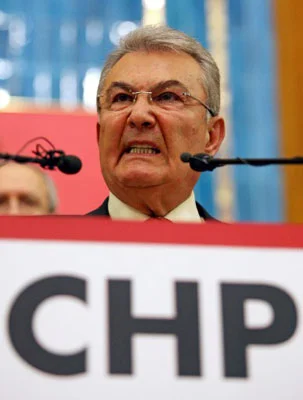 Baykal'dan bürokratlara AKP tehtidi