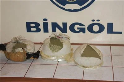Bingöl'de 8 kilo esrar ele geçirildi