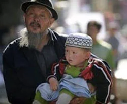 Çin'den 2 Uygur Türkü?ne 23 yıl hapis
