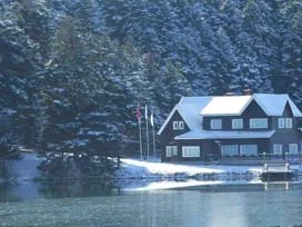 Deniz seviyesinin 80m altındaki göl ilgi odağı