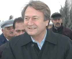 DSP lideri Sezer talimatla ifade verdi
