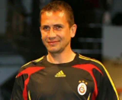 Emre Aşık'tan Cimbom'a iyi haber